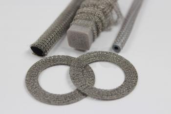 Knitted wire gaskets / metal wire gaskets made of different materials.